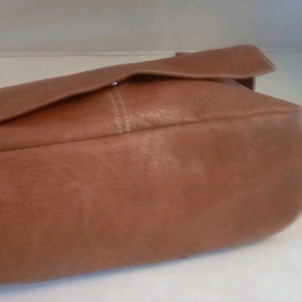 Mondani Leather Shoulderbag - Picture 4 of 8